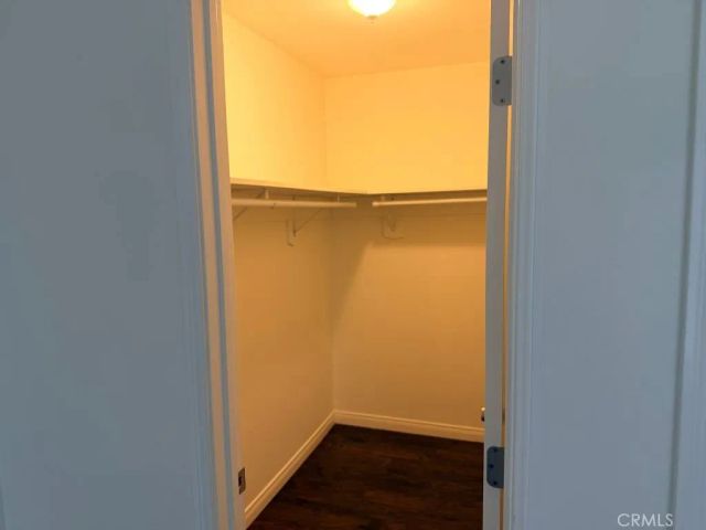 8601 International 265, Canoga Park, CA 91304