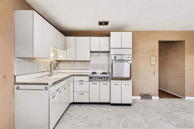 10515 Alliance Drive, St Louis, MO 63136