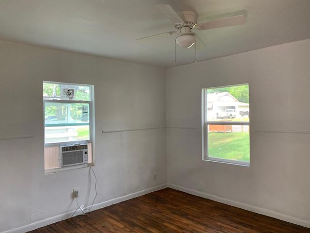 1612 Lyndana Avenue, Denison, TX 75021