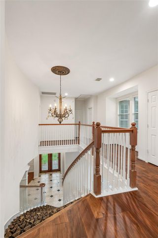 187 E Lansdowne Circle, The Woodlands, TX 77382