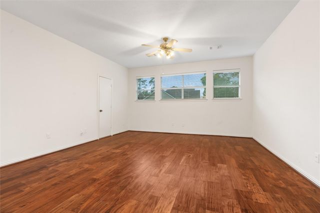 187 E Lansdowne Circle, The Woodlands, TX 77382