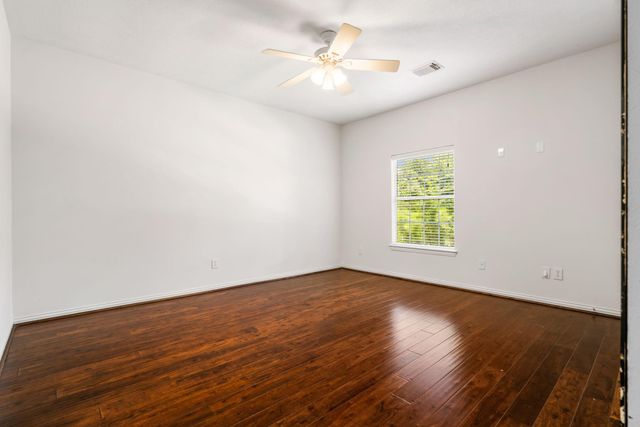 187 E Lansdowne Circle, The Woodlands, TX 77382