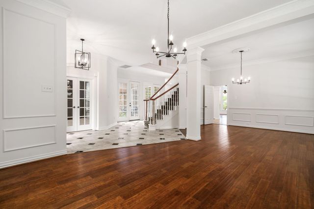 187 E Lansdowne Circle, The Woodlands, TX 77382