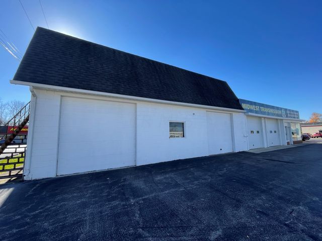 227 E Main Street, West Jefferson, OH 43162