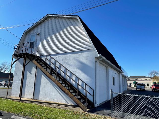 227 E Main Street, West Jefferson, OH 43162