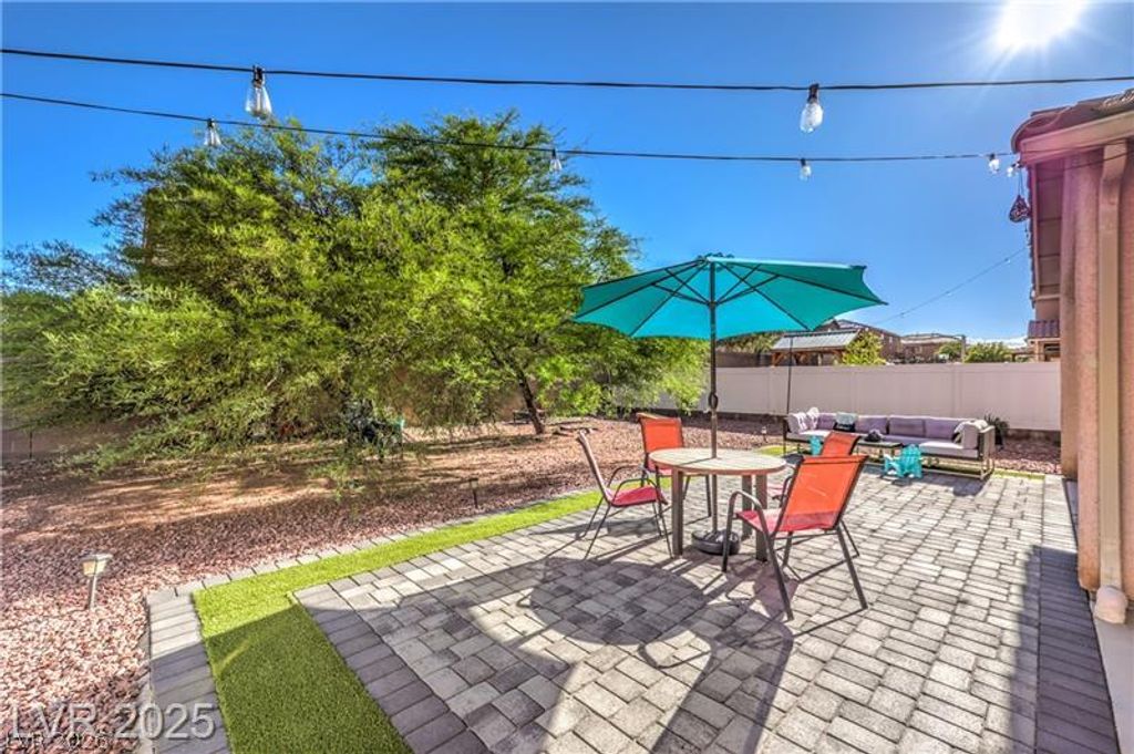 1213 High Altitude Avenue, North Las Vegas, NV 89032 — photo 3