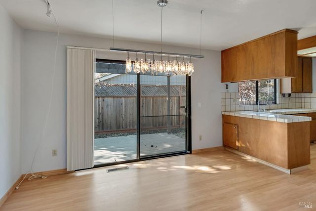 18782 Polley Ln, Sonoma, CA 95476