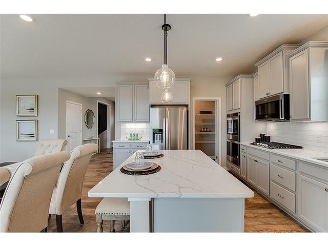 3155 Sunflower Way NW, Prior Lake, MN 55372