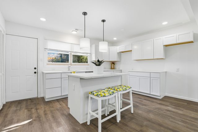 1941 Cambridge Street, Chicago Heights, IL 60411