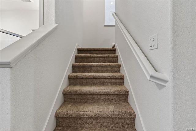 242 Montage Dr, Merced, CA 95348