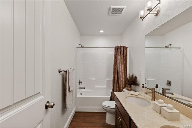 242 Montage Dr, Merced, CA 95348