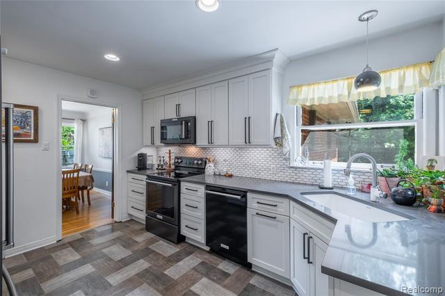 11315 Cranston Street, Livonia, MI 48150