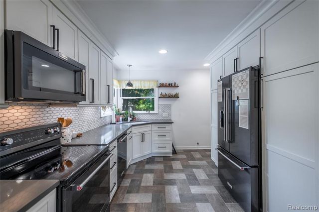 11315 Cranston Street, Livonia, MI 48150