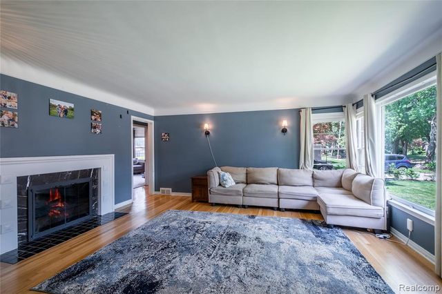 11315 Cranston Street, Livonia, MI 48150