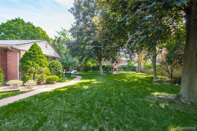 11315 Cranston Street, Livonia, MI 48150