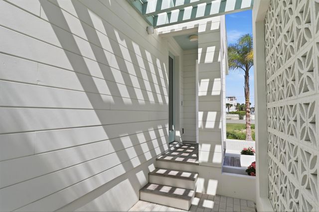 106 F Street, St Augustine, FL 32080