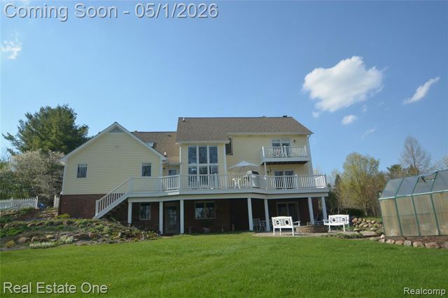 760 E Snell Road, Rochester, MI 48306