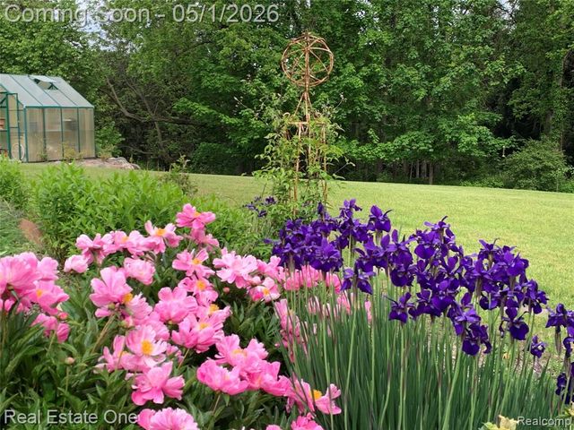 760 E Snell Road, Rochester, MI 48306