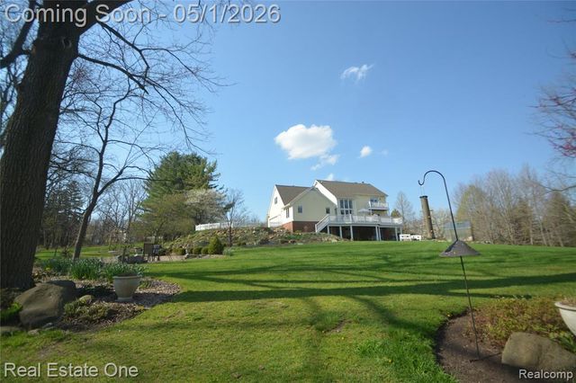 760 E Snell Road, Rochester, MI 48306