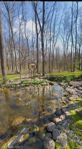 760 E Snell Road, Rochester, MI 48306