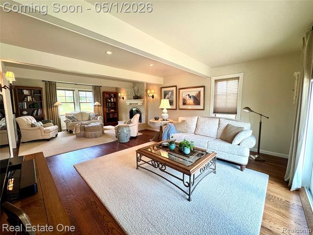 760 E Snell Road, Rochester, MI 48306