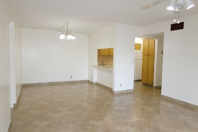 208 FOXTAIL Drive D2, Greenacres, FL 33415
