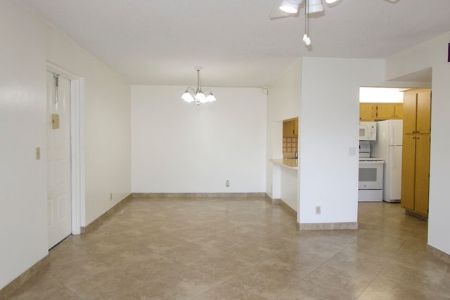 208 FOXTAIL Drive D2, Greenacres, FL 33415