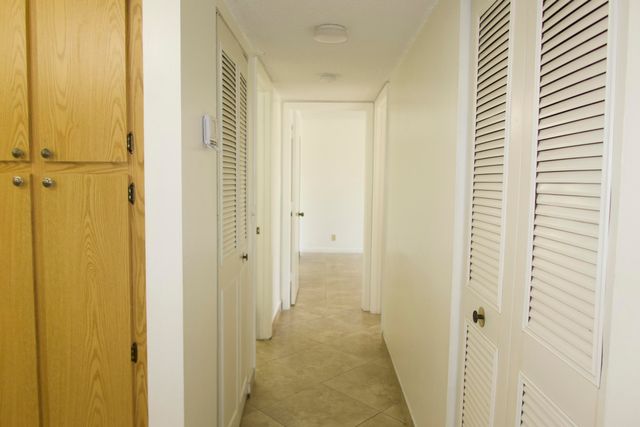 208 FOXTAIL Drive D2, Greenacres, FL 33415