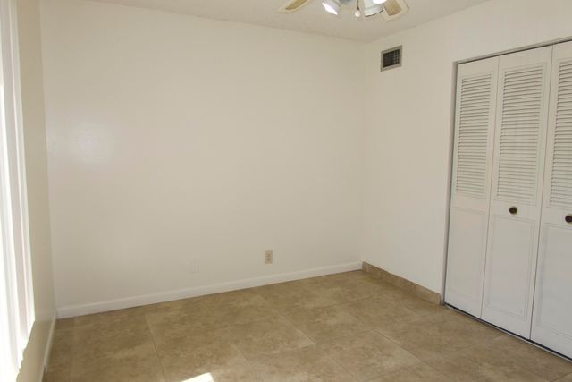 208 FOXTAIL Drive D2, Greenacres, FL 33415