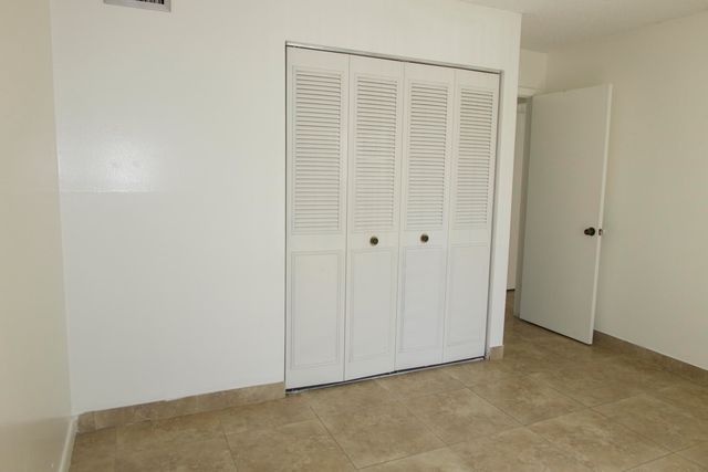 208 FOXTAIL Drive D2, Greenacres, FL 33415