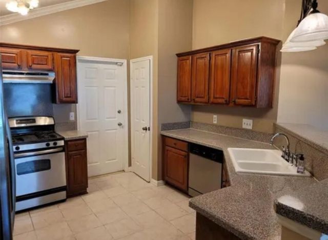 1467 Hunters Park Drive, Missouri City, TX 77489
