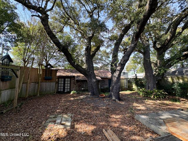 1111 31st Avenue, Gulfport, MS 39501