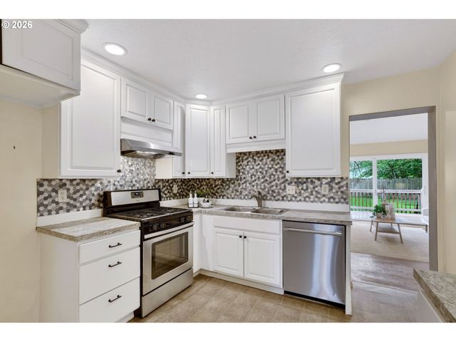 11824 Se LIEBE St, Portland, OR 97266