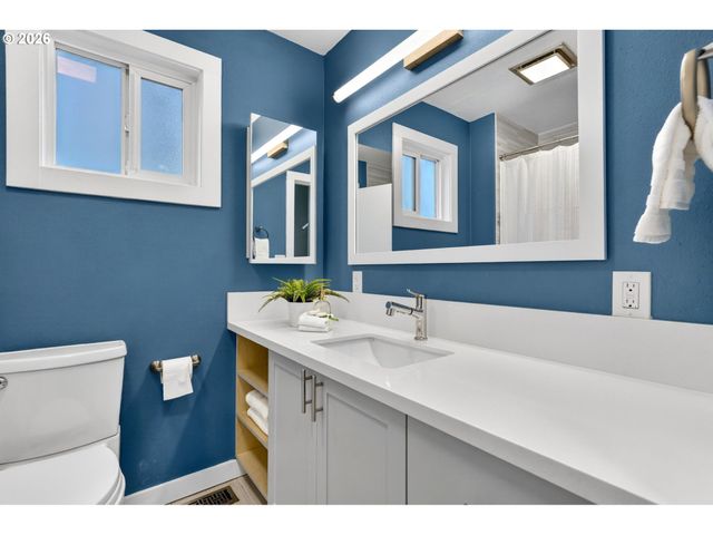 11824 Se LIEBE St, Portland, OR 97266