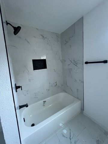 12127 Panay Drive, Houston, TX 77048