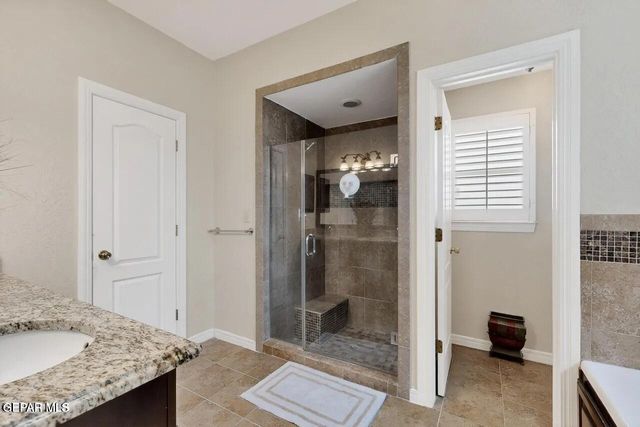 6909 DESERT CANYON Drive, El Paso, TX 79912