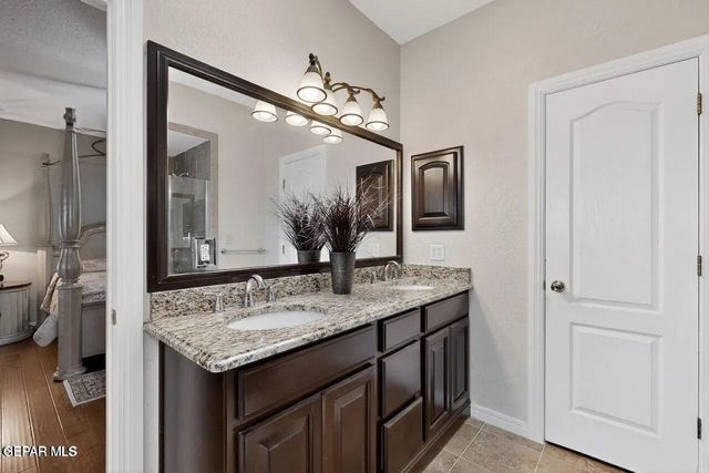 6909 DESERT CANYON Drive, El Paso, TX 79912