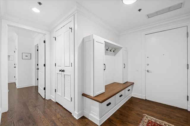 250 E Pearson Street 901, Chicago, IL 60611