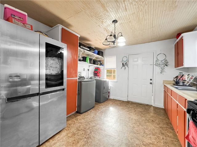 130 W Avenue F, Robstown, TX 78380