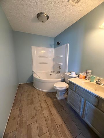 1511 S 9TH Street, Council Bluffs, IA 51501