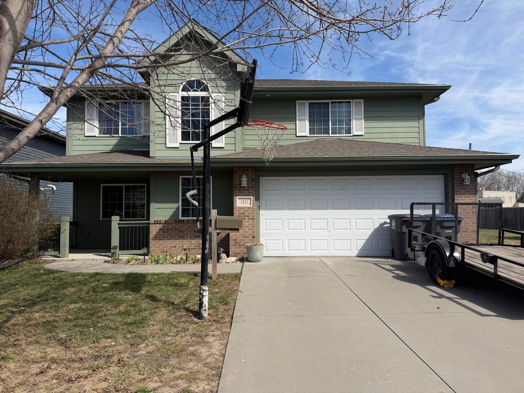 1511 S 9TH Street, Council Bluffs, IA 51501