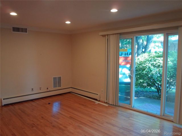 1253 Island Drive, Ann Arbor, MI 48105