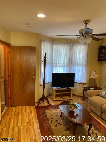 81 Waydell St, Newark City, NJ 07105