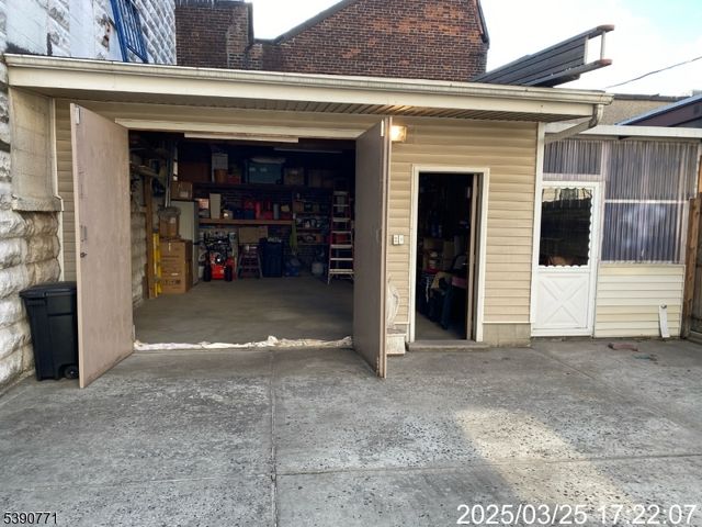 81 Waydell St, Newark City, NJ 07105