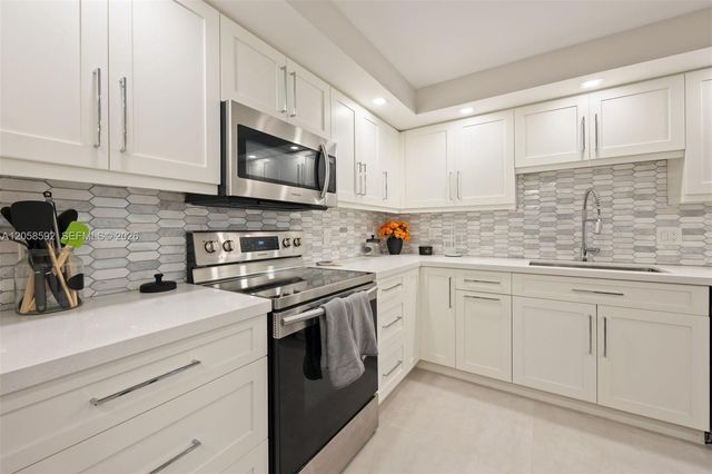 3500 Galt Ocean Dr 803, Fort Lauderdale, FL 33308