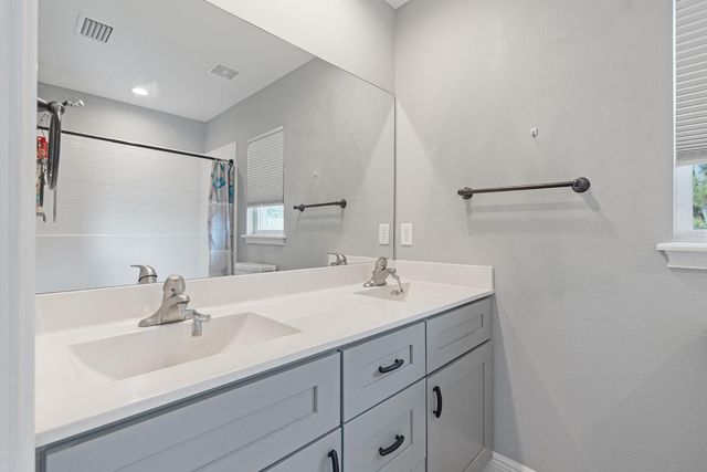 1479 3RD AVENUE, Deland, FL 32724