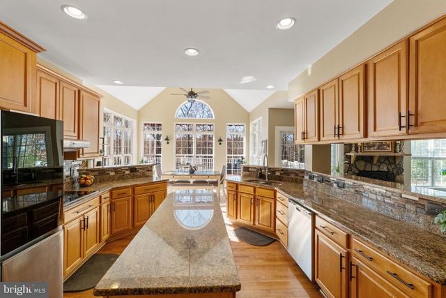 18637 OUTPOST RD, Keedysville, MD 21756