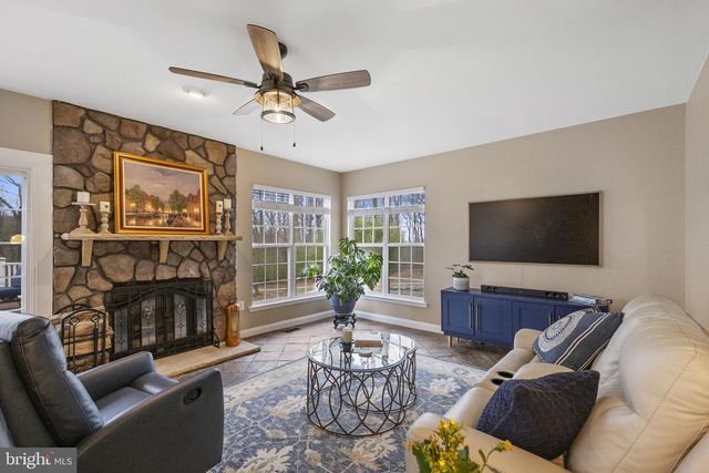 18637 OUTPOST RD, Keedysville, MD 21756