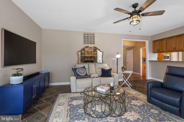 18637 OUTPOST RD, Keedysville, MD 21756