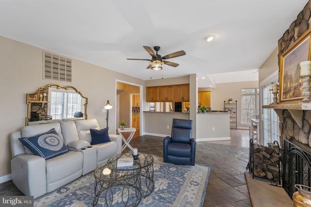 18637 OUTPOST RD, Keedysville, MD 21756